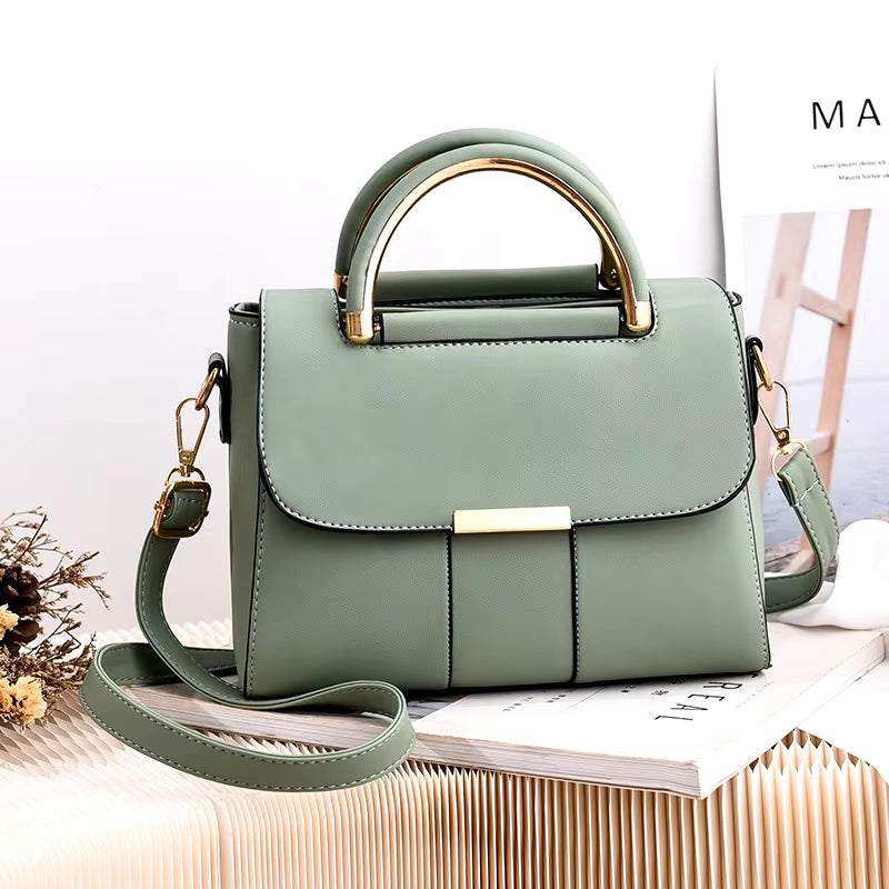 Small Bag Simple Handbag for Women in green PU leather with shoulder strap, chic and versatile design.