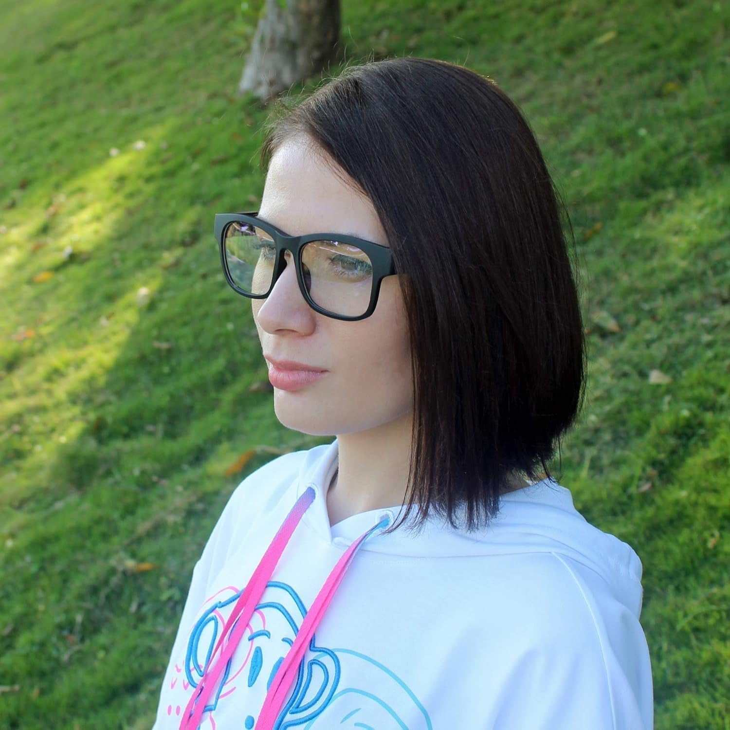 Smart Audio Bluetooth Sunglasses with IPX4 waterproof rating worn outdoors.